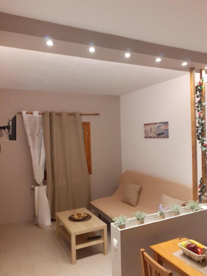 Elaionas Apt. ซากูเดีย ภายนอก รูปภาพ